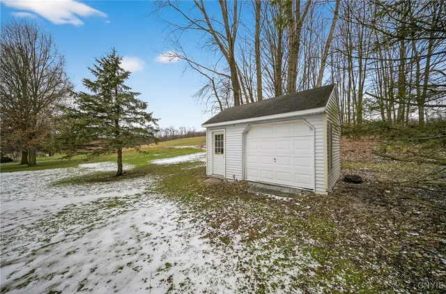 $274,900 | 5784 Fikes Road, Elbridge, NY 13112