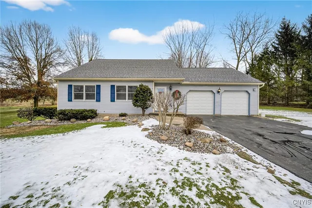 $274,900 | 5784 Fikes Road, Elbridge, NY 13112