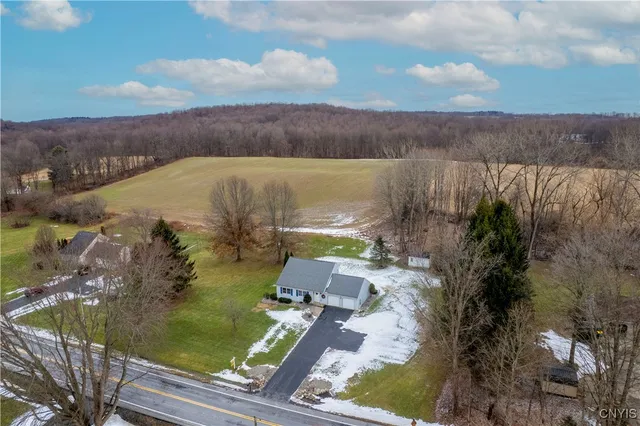 $274,900 | 5784 Fikes Road, Elbridge, NY 13112