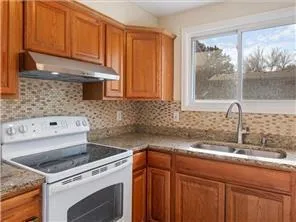 $234,000 | 4819 Grenwich Way North, Oakdale, MN 55128