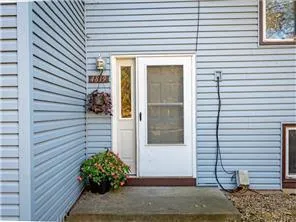 $234,000 | 4819 Grenwich Way North, Oakdale, MN 55128