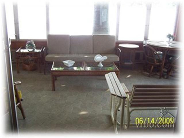 11465 North Cedar Point Low Road Syracuse, IN 46567 - Photo 11 of 20 Gallery Image 11