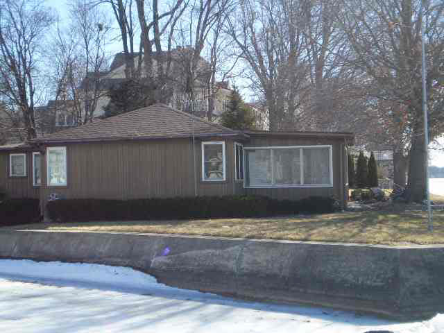 11465 North Cedar Point Low Road Syracuse, IN 46567 - Photo 14 of 20 Gallery Image 14