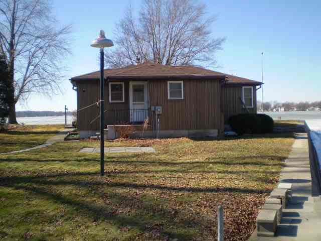 11465 North Cedar Point Low Road Syracuse, IN 46567 - Photo 17 of 20 Gallery Image 17