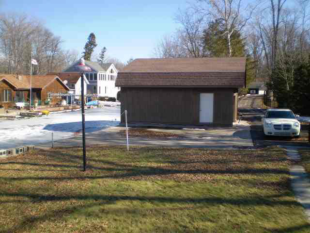 11465 North Cedar Point Low Road Syracuse, IN 46567 - Photo 18 of 20 Gallery Image 18