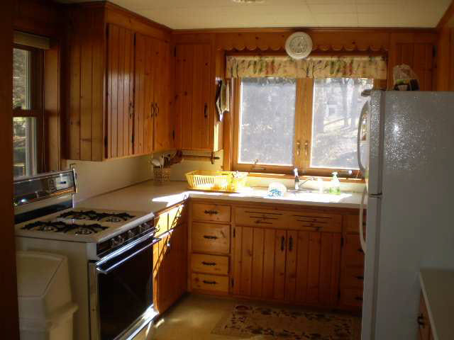 11465 North Cedar Point Low Road Syracuse, IN 46567 - Photo 3 of 20 Gallery Image 3