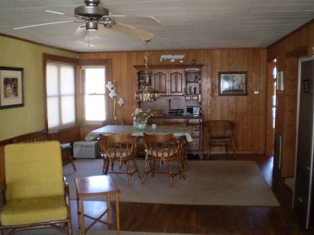 11465 North Cedar Point Low Road Syracuse, IN 46567 - Photo 8 of 20 Gallery Image 8