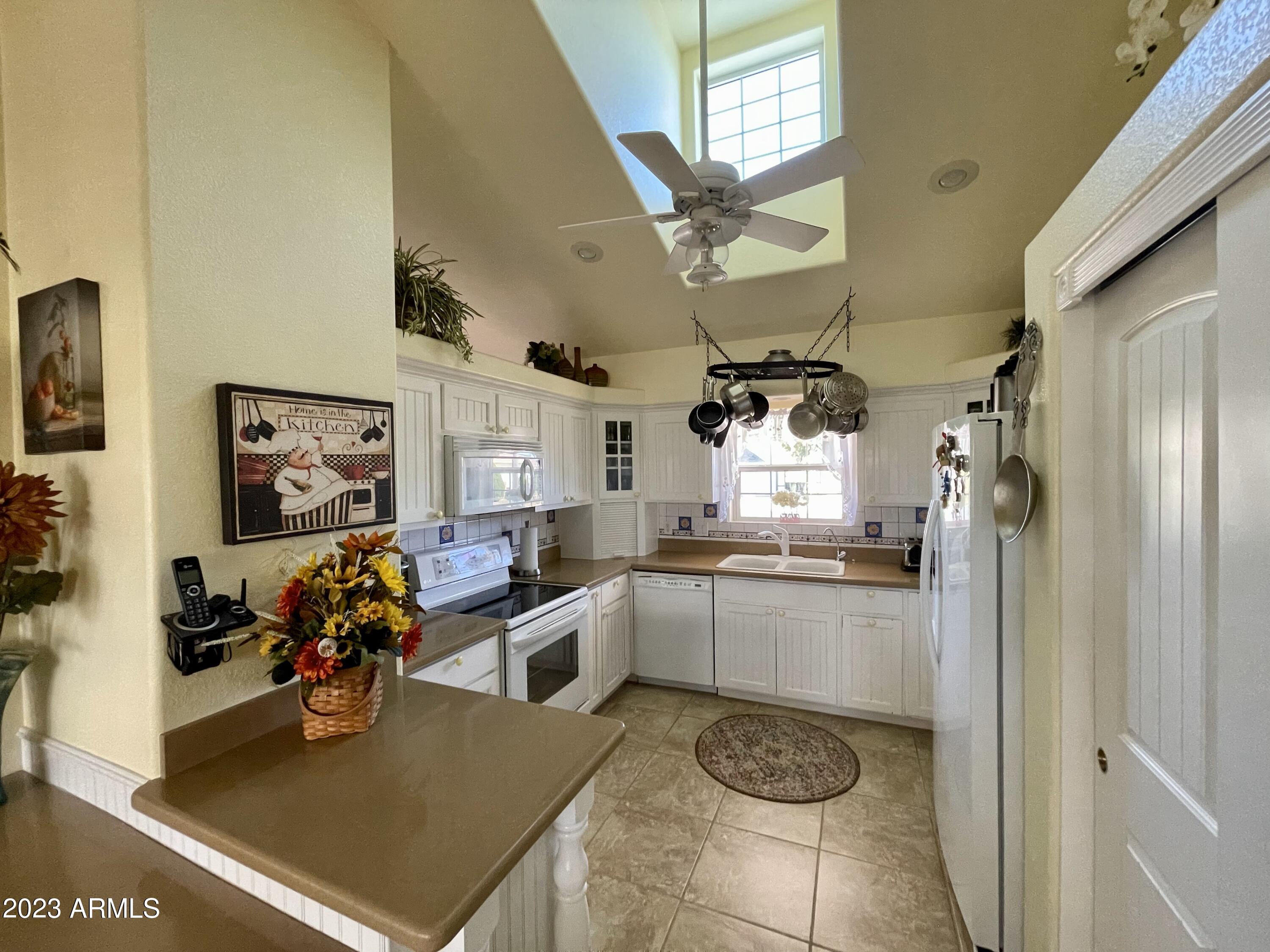 2224 Ridge Road Snowflake, AZ 85937 - Photo 11 of 54 12 - Kitchen 1