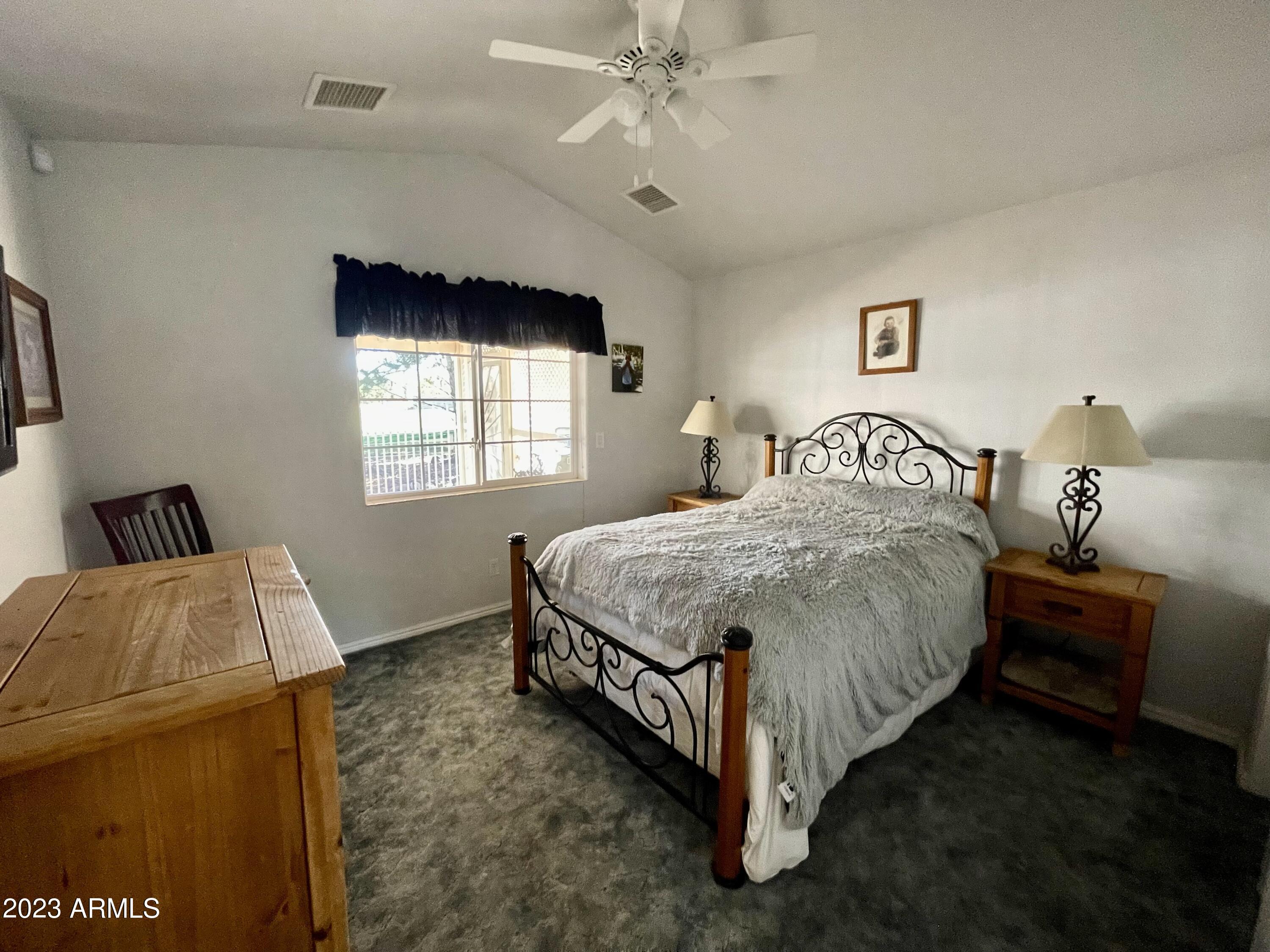 2224 Ridge Road Snowflake, AZ 85937 - Photo 31 of 54 31 - Guest Bedroom 1