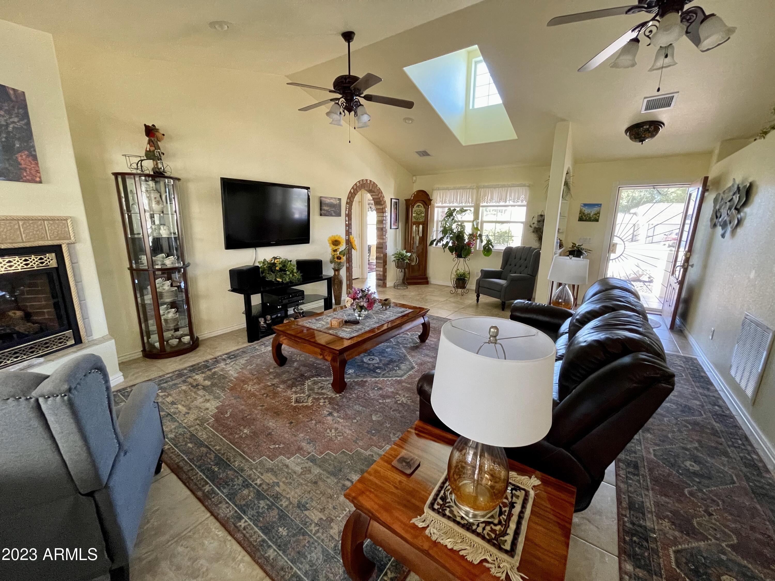 2224 Ridge Road Snowflake, AZ 85937 - Photo 8 of 54 9 - Living Room 4