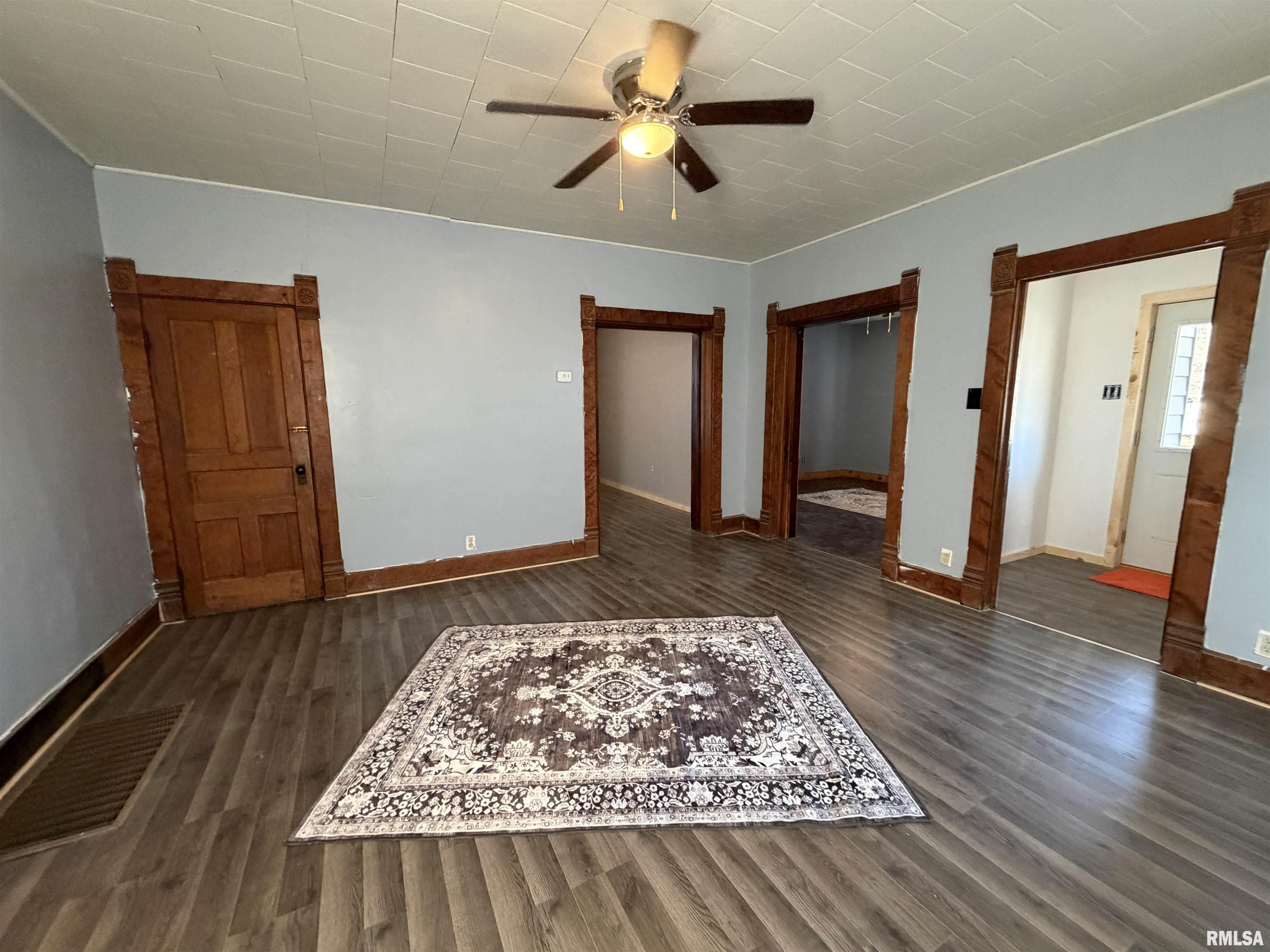 307 Clinton Street Avon, IL 61415 - Photo 11 of 29