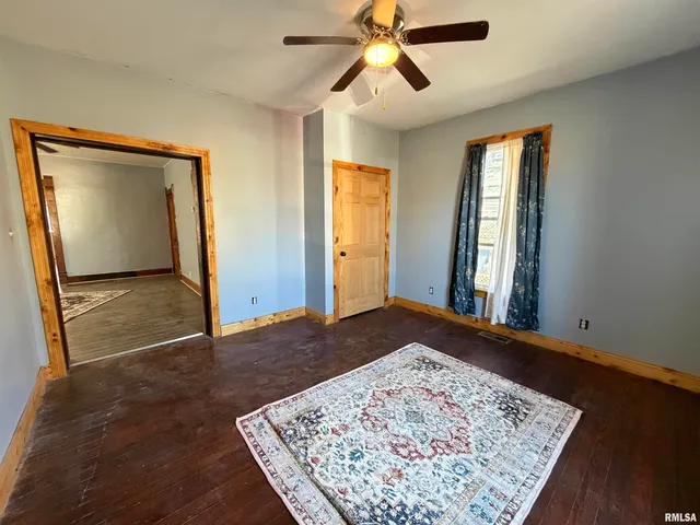 $75,000 | 307 Clinton Street, Avon, IL 61415