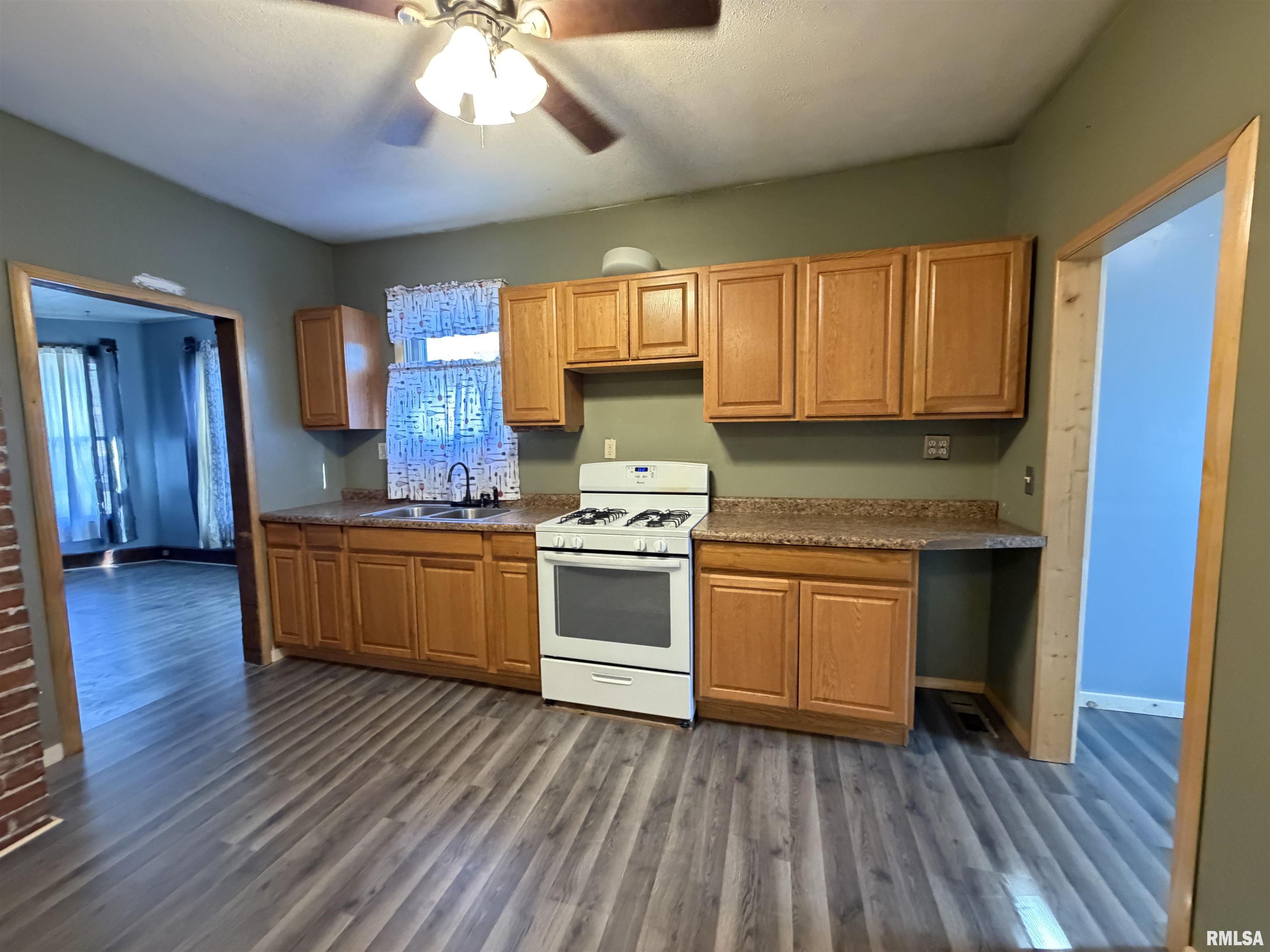 307 Clinton Street Avon, IL 61415 - Photo 22 of 29