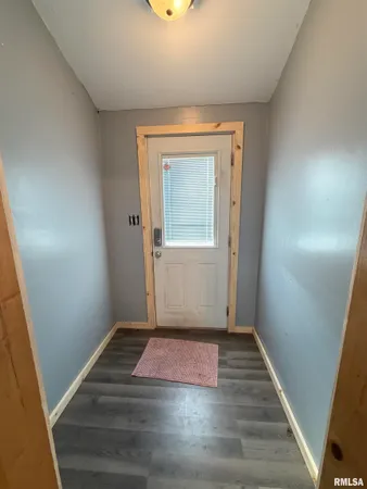 $75,000 | 307 Clinton Street, Avon, IL 61415