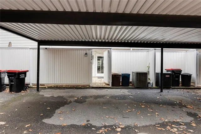 $315,000 | 7094 Stonington Drive Northeast, Atlanta, GA 30328