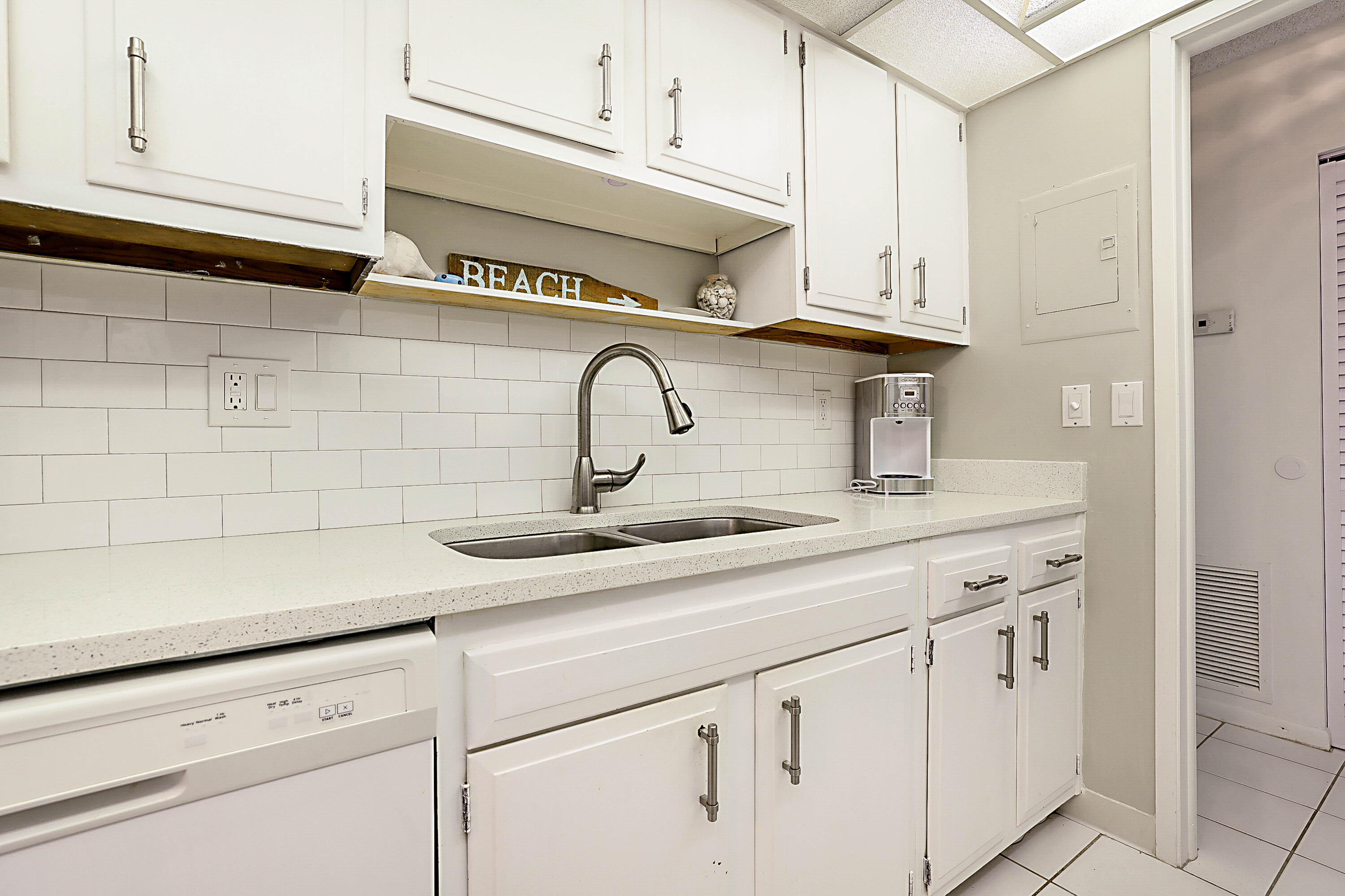 2121 North Ocean Boulevard, Unit 407W Boca Raton, FL 33431 - Photo 16 of 60 Kitchen