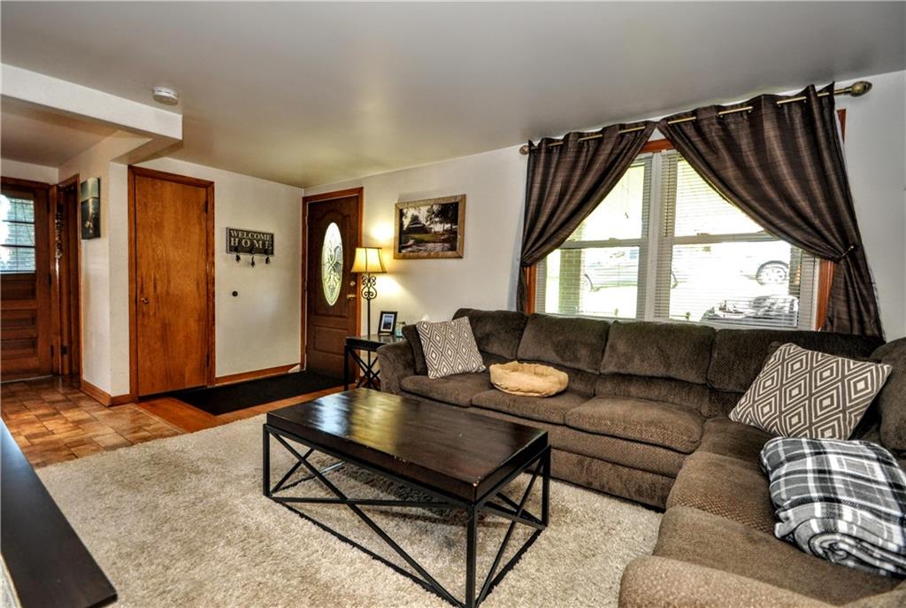 361 Lincoln Hall Road Elizabeth, PA 15037 - Photo 3 of 24 Gallery Image 3