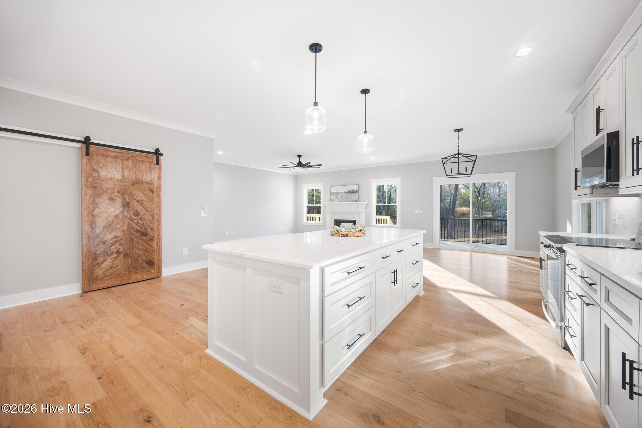 370 Michael Road Whispering Pines, NC 28327 - Photo 11 of 38 370 Michael-6