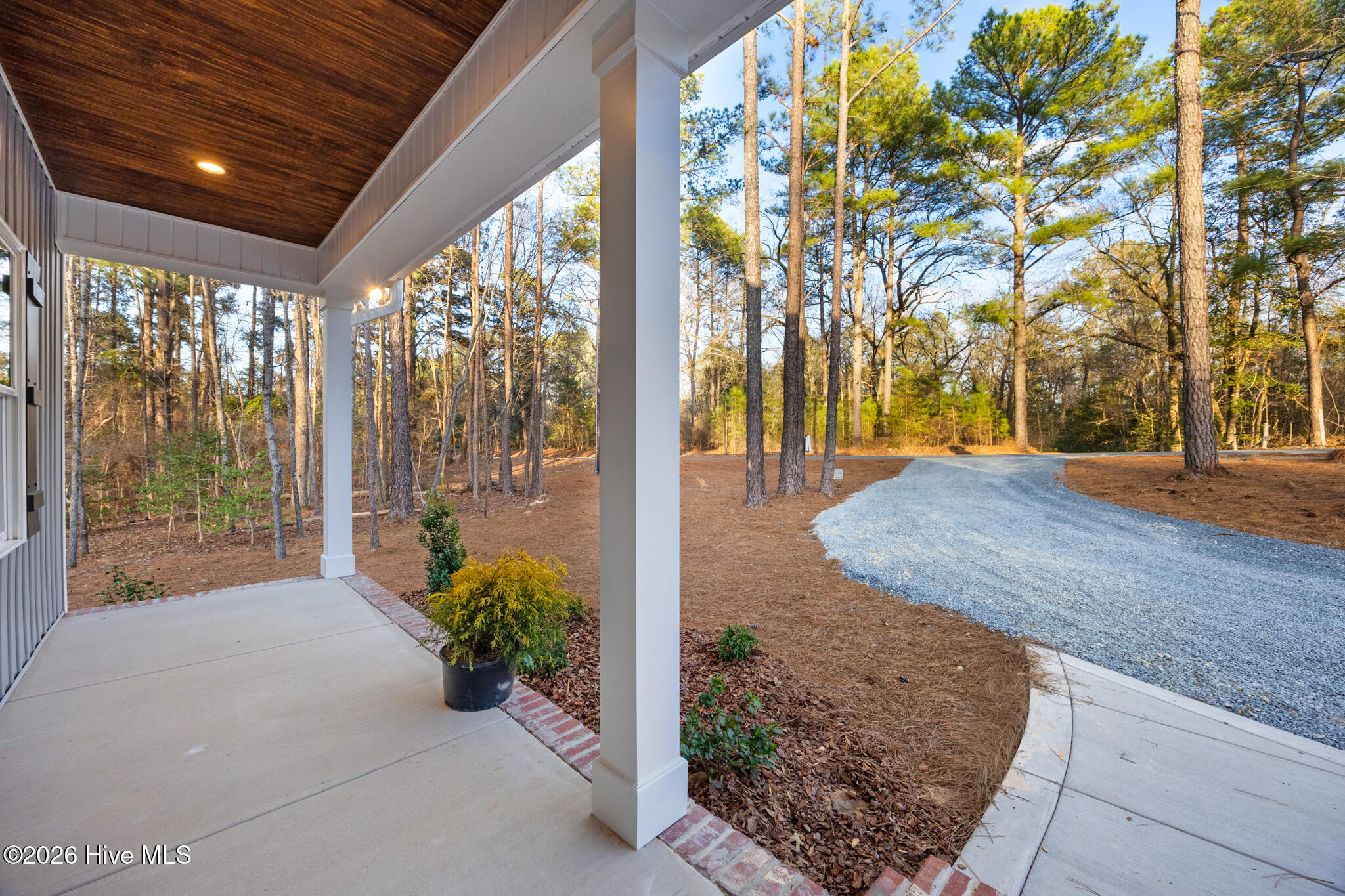 370 Michael Road Whispering Pines, NC 28327 - Photo 4 of 38 370 Michael-31