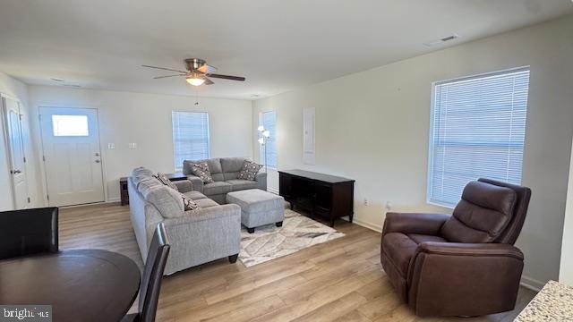 65 Chesterfield Road East Berlin, PA 17316 - Photo 6 of 28 Bright and inviting living space.