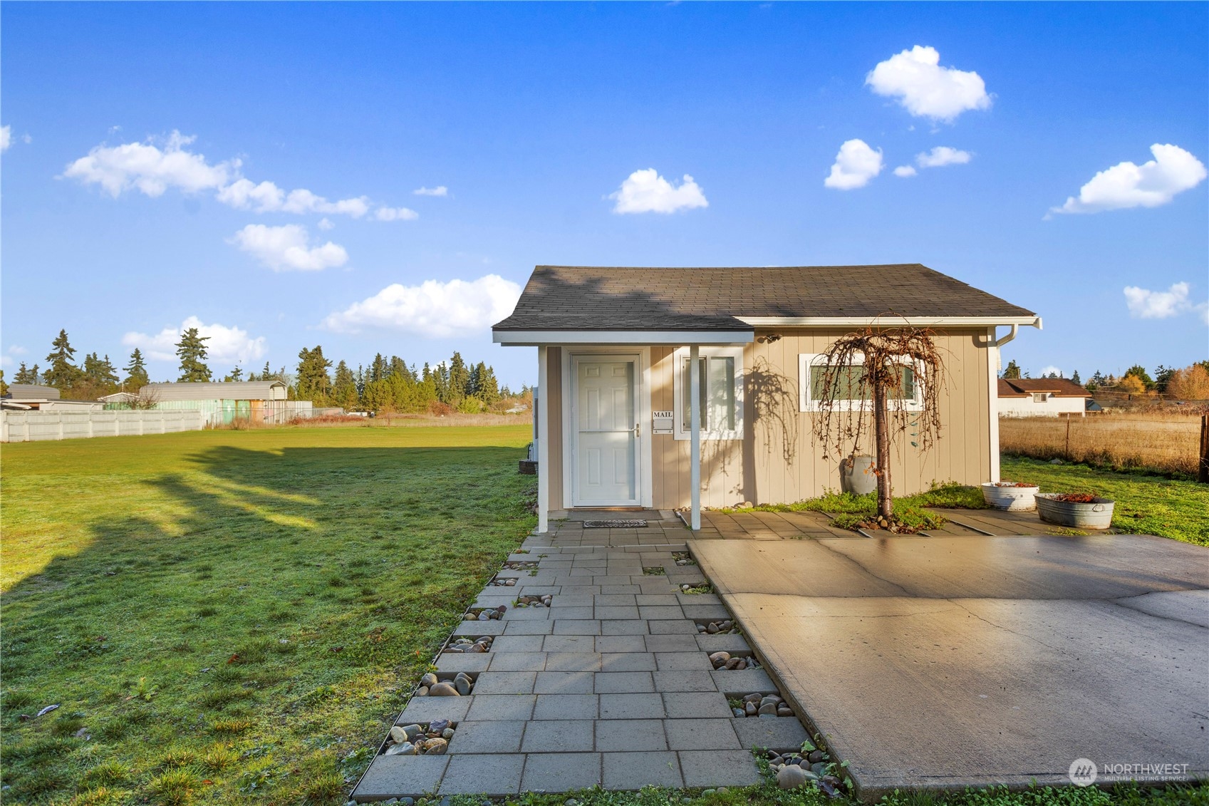 208 Carlsborg Road Sequim, WA 98382 - Photo 30 of 40 a front view of house with yard