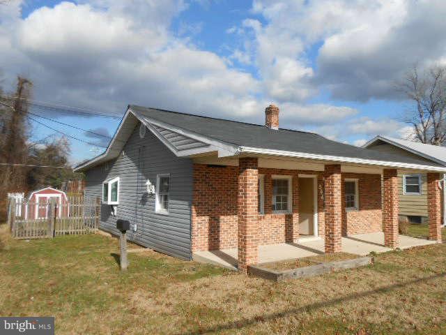 544 Compass Road East Baltimore, MD 21220 - Photo 3 of 11 Exterior (General)