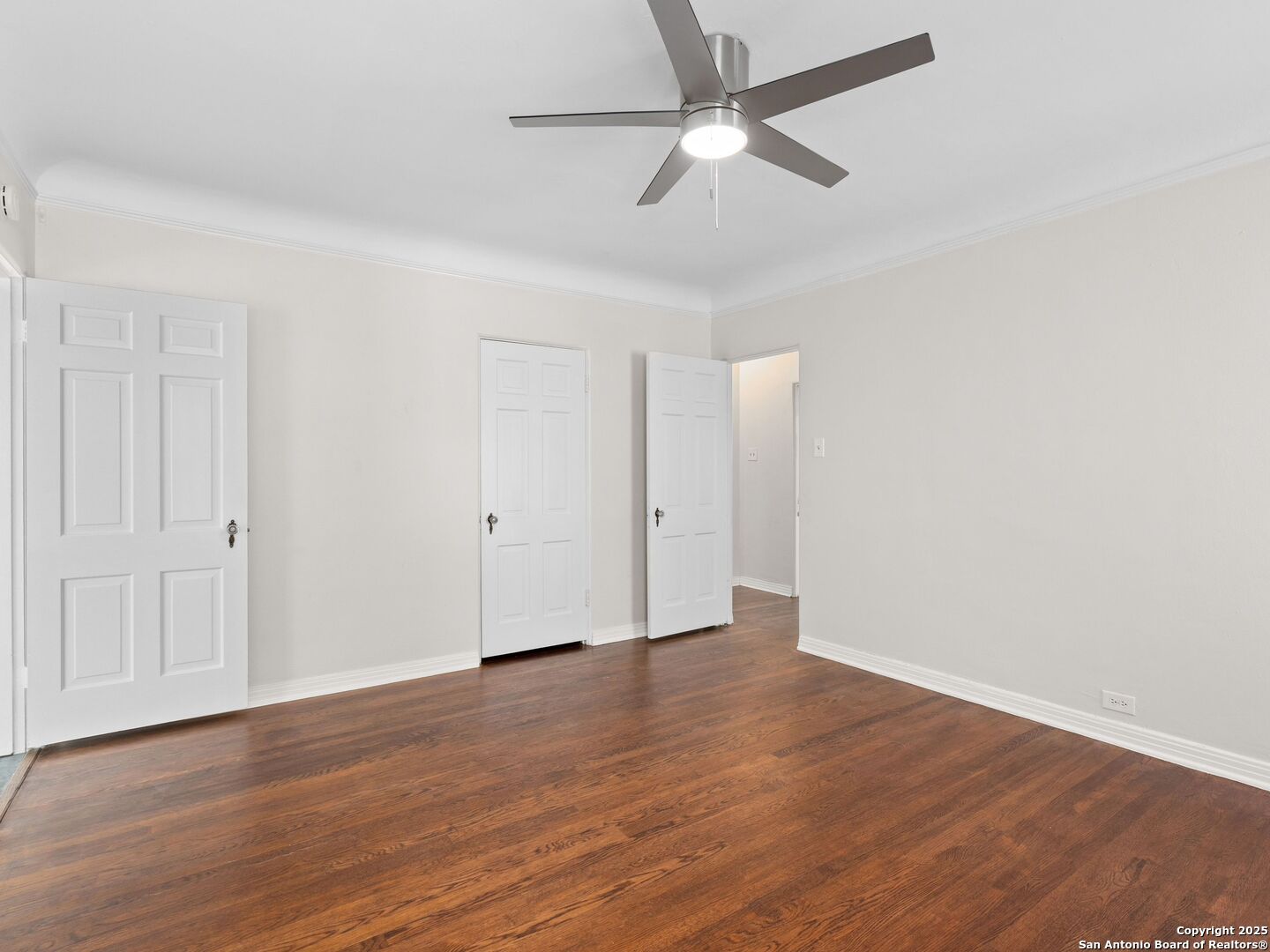 146 Terrell Road Alamo Heights, TX 78209 - Photo 23 of 29 a view of an empty room with wooden floor