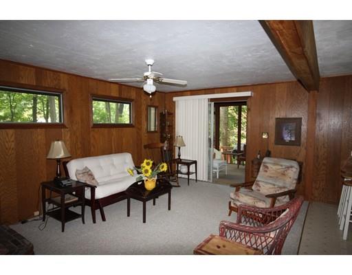 20 Roslyn Road Douglas, MA 01516 - Photo 6 of 20 Gallery Image 6