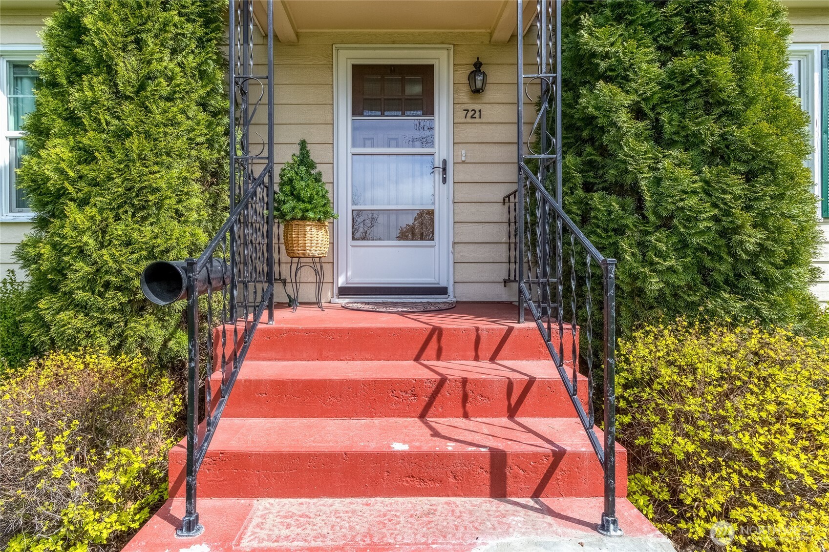 721 Main Street Waitsburg, WA 99361 - Photo 2 of 34