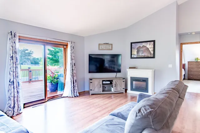 $475,000 | N5080 Hyland Circle, Monticello, WI 53570