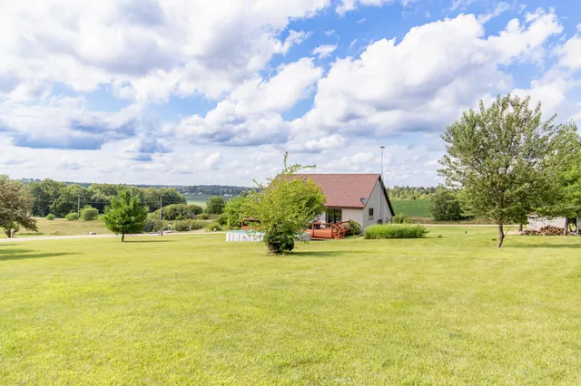 $475,000 | N5080 Hyland Circle, Monticello, WI 53570