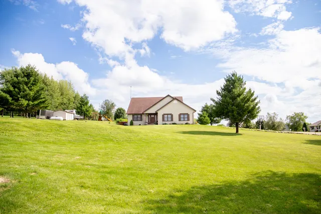 $475,000 | N5080 Hyland Circle, Monticello, WI 53570