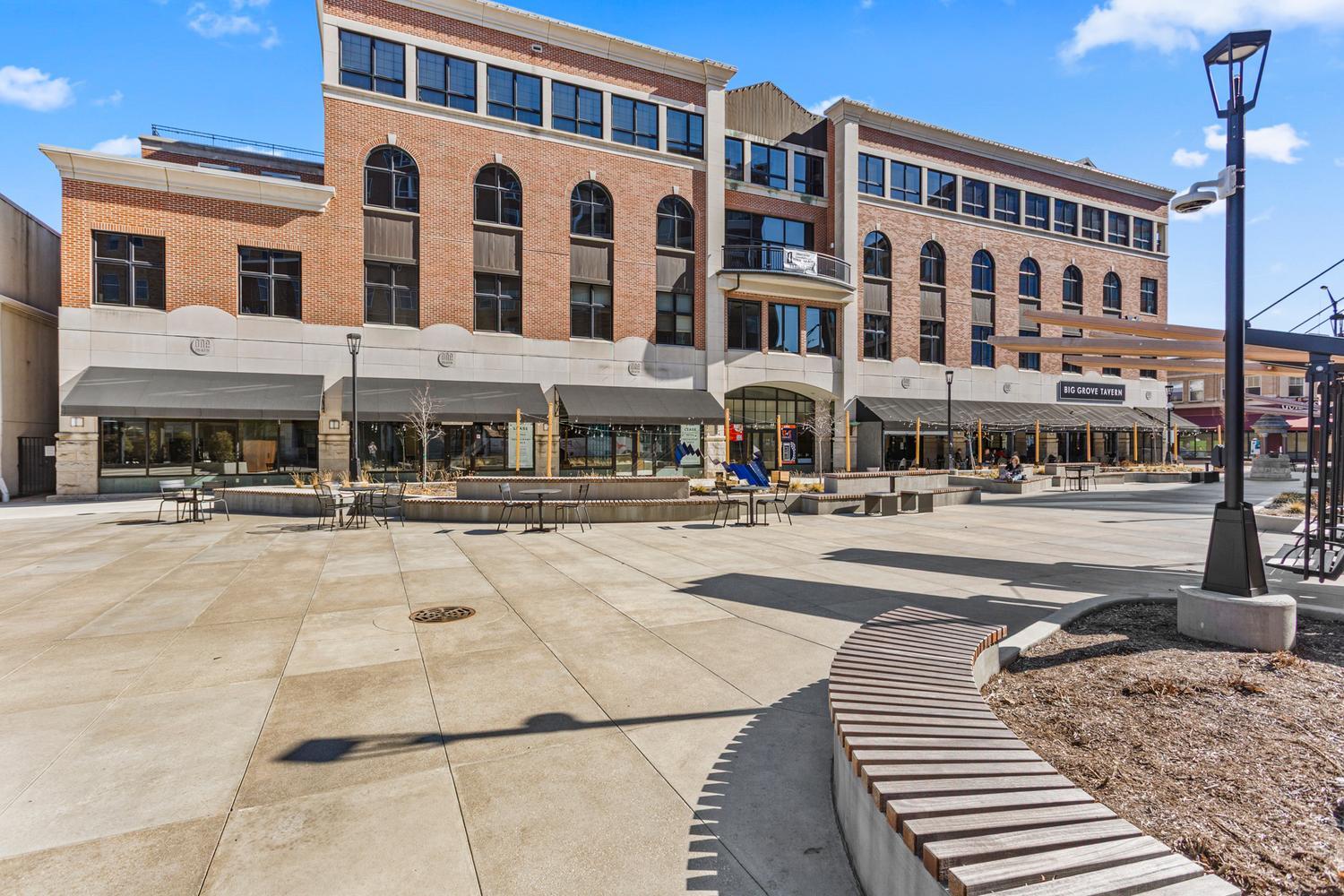 1 East Main Street, Unit 404 Champaign, IL 61820 - Photo 31 of 32