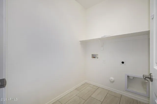 a view of a utility room