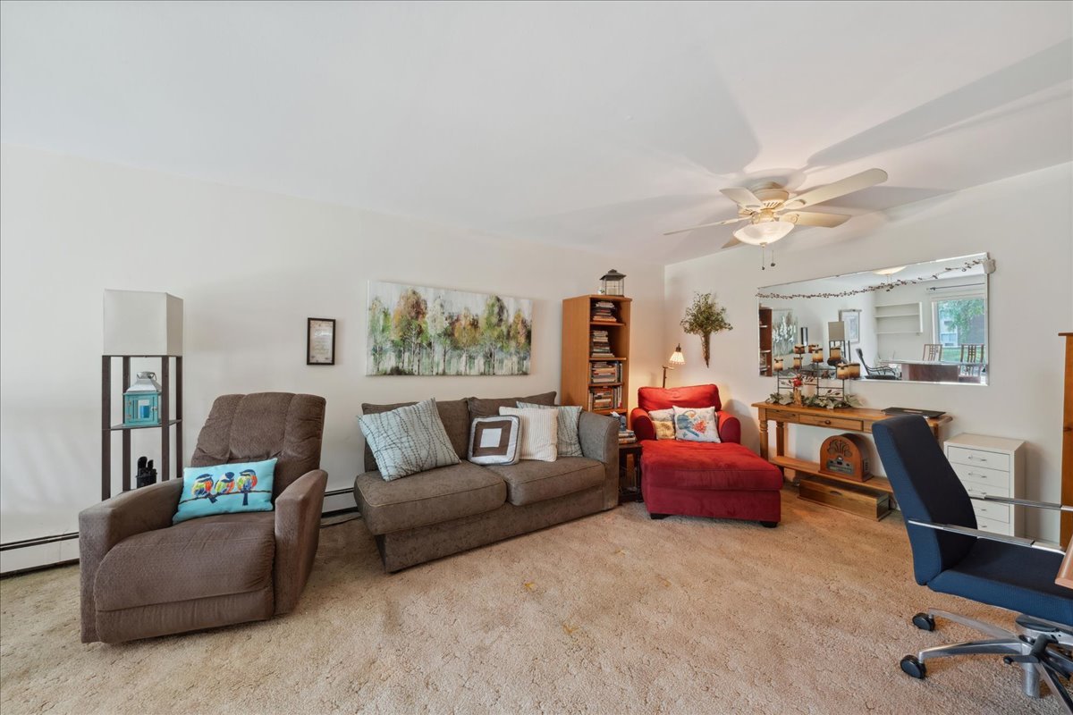 1321 South Finley Road, Unit 214 Lombard, IL 60148 - Photo 4 of 17 Gallery Image 4