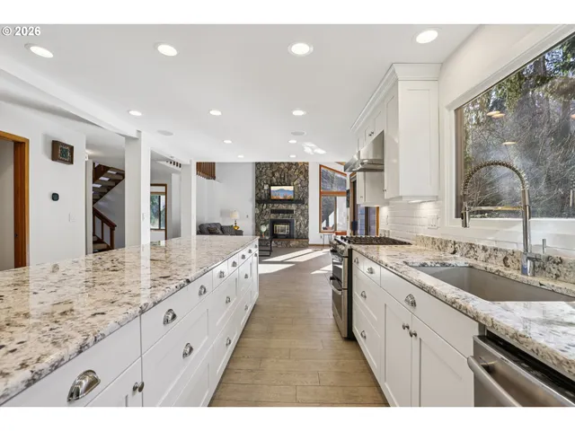 $874,000 | 928 Barger Street, Silverton, OR 97381