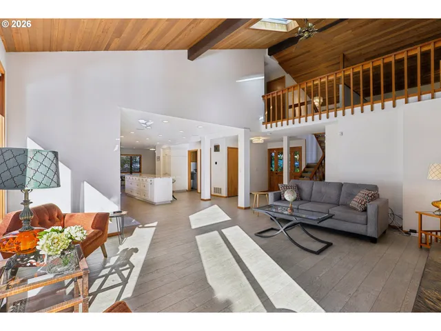 $874,000 | 928 Barger Street, Silverton, OR 97381