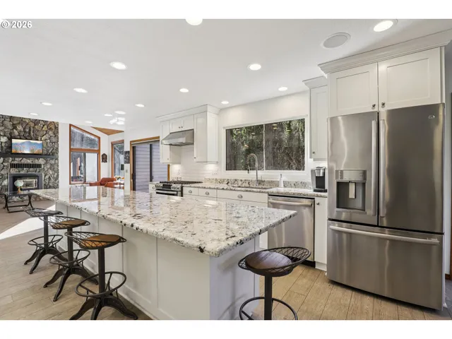 $874,000 | 928 Barger Street, Silverton, OR 97381