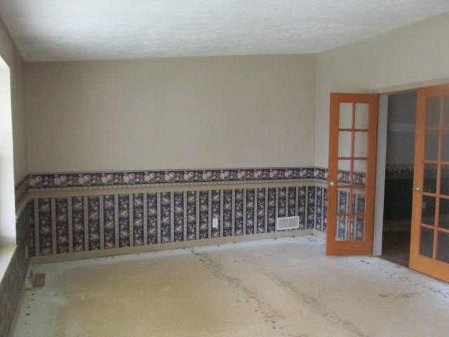 3811 River Bluff Road Bedford, IN 47421 - Photo 3 of 13 Gallery Image 3
