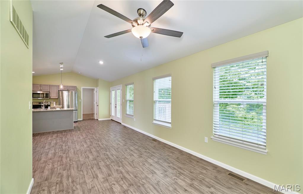 51 Schulze Drive Troy, MO 63379 - Photo 11 of 38