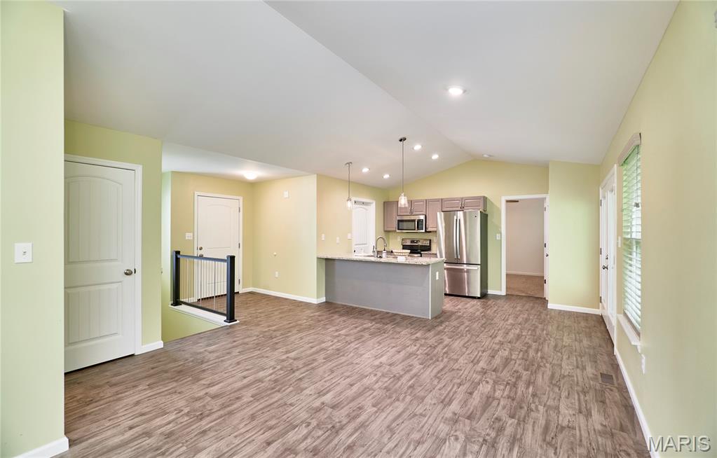 51 Schulze Drive Troy, MO 63379 - Photo 12 of 38