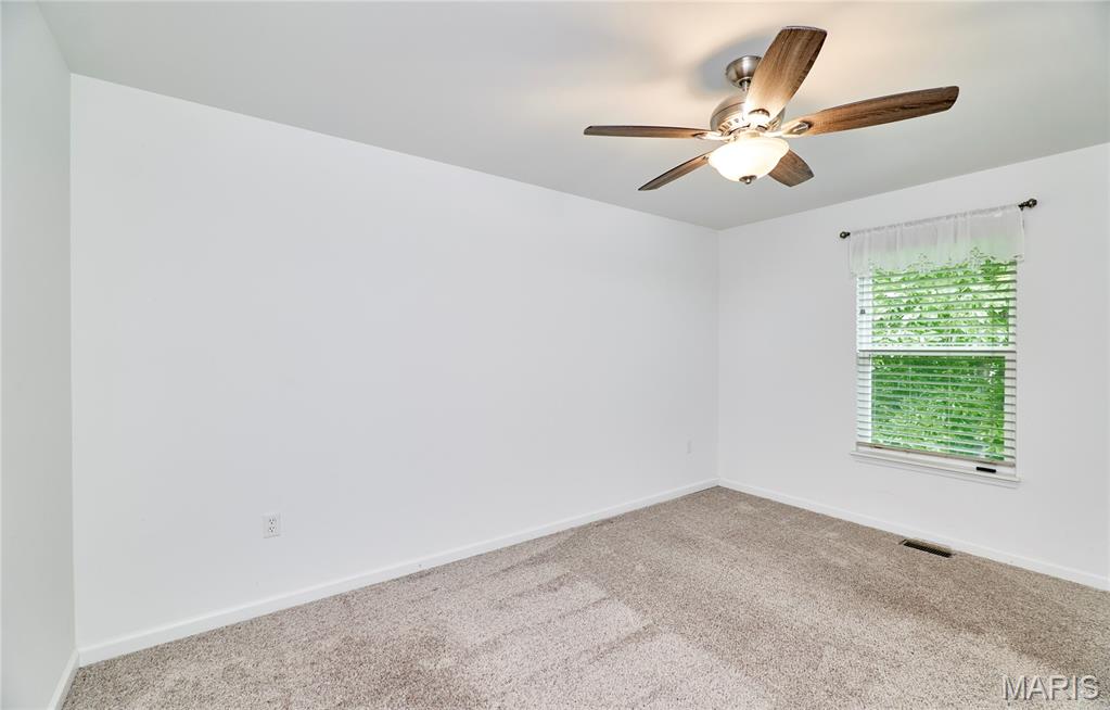 51 Schulze Drive Troy, MO 63379 - Photo 23 of 38