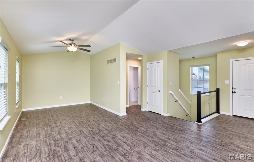 51 Schulze Drive Troy, MO 63379 - Photo 9 of 38