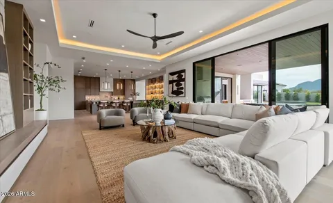$9,795,000 | 9790 North 56th Street, Paradise Valley, AZ 85253