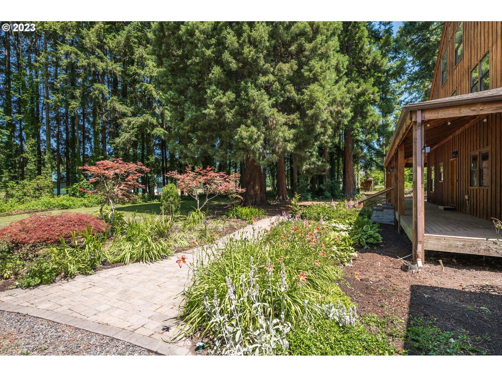 37300 Northeast Wilsonville Road Newberg, OR 97132 - Photo 5 of 28 Gallery Image 5