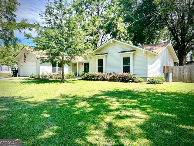 $245,500 | 201 Lancelot Lane, Dublin, GA 31021