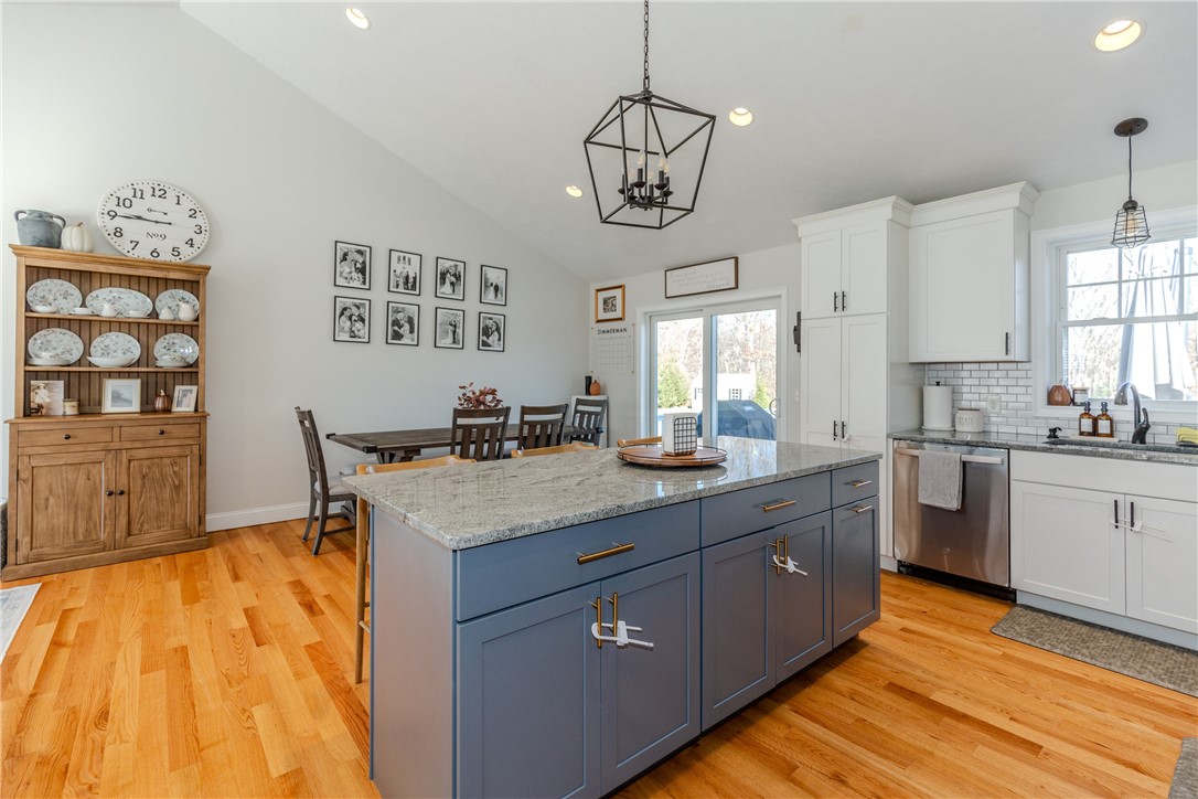 13 Carltons Trail Smithfield, RI 02917 - Photo 8 of 30