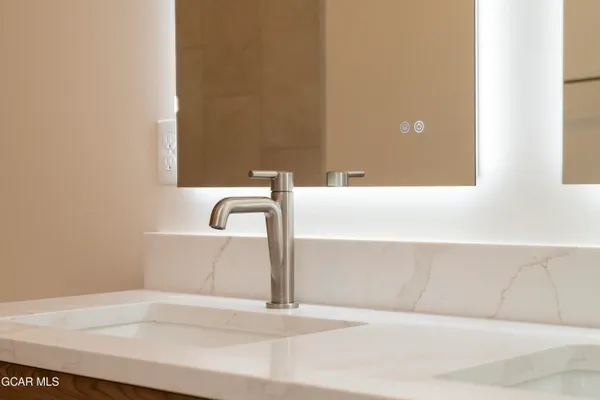 a picture of a glass window