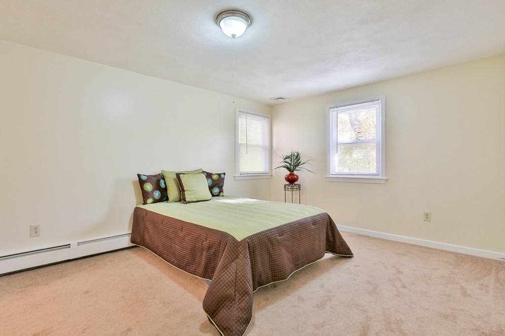 13 Harvest Road Reading, MA 01867 - Photo 16 of 29 Gallery Image 16