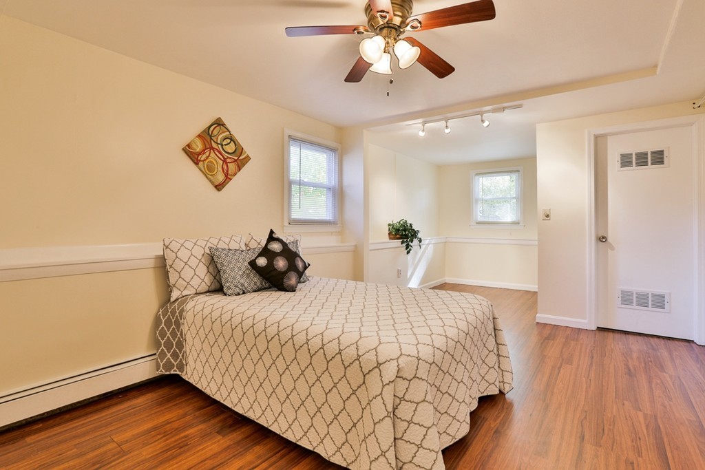 13 Harvest Road Reading, MA 01867 - Photo 24 of 29 Gallery Image 24